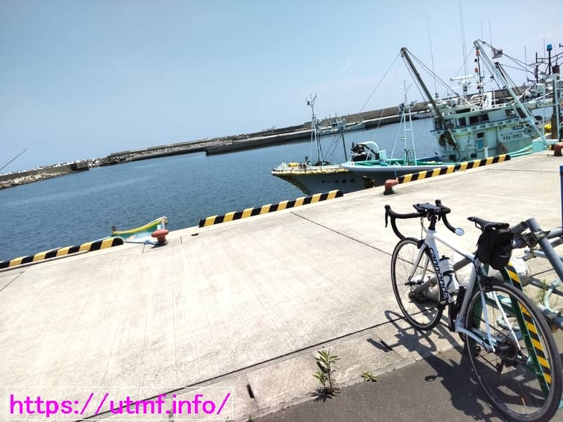 Road bike and sea view of Minamisoma city