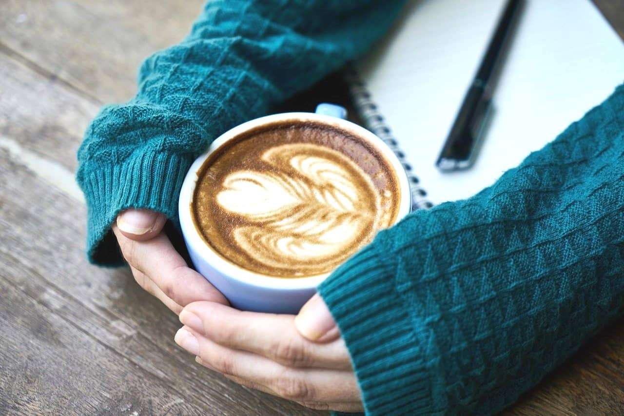 Beautiful woman resting in a cafe
