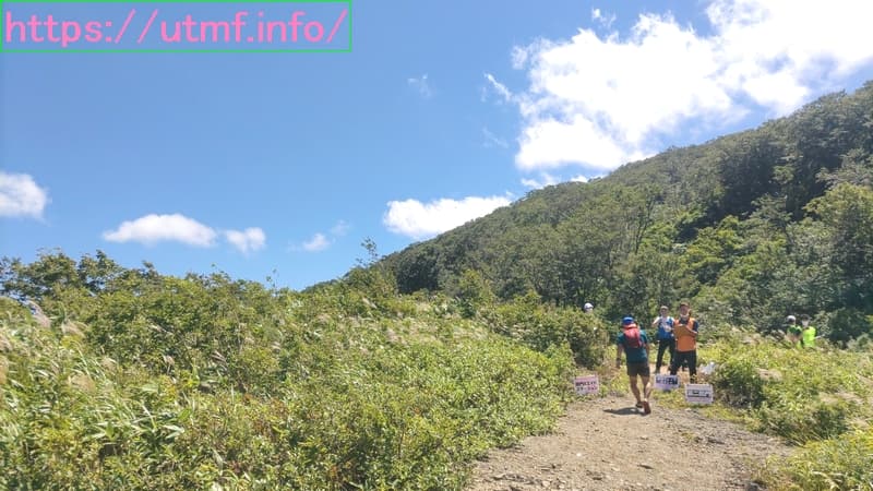 真昼山地トレイルランの第２関門。