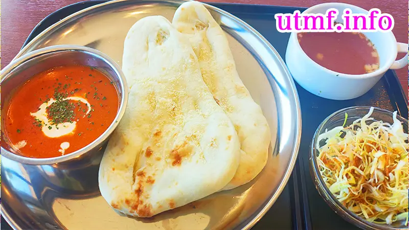 Eating naan at PAKALAPAKA
