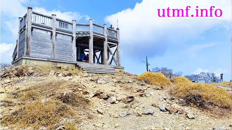 大台ヶ原(日出ヶ岳)の山頂。