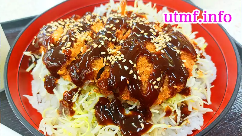 金立SAでソースカツ丼（９９０円）