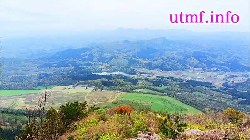 三瓶山の西の原駐車場