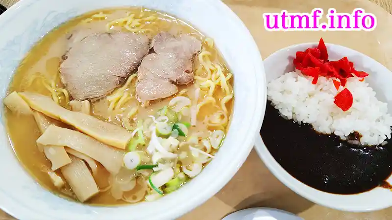 旭岳ロープウェイのラーメン・カレーライスセット