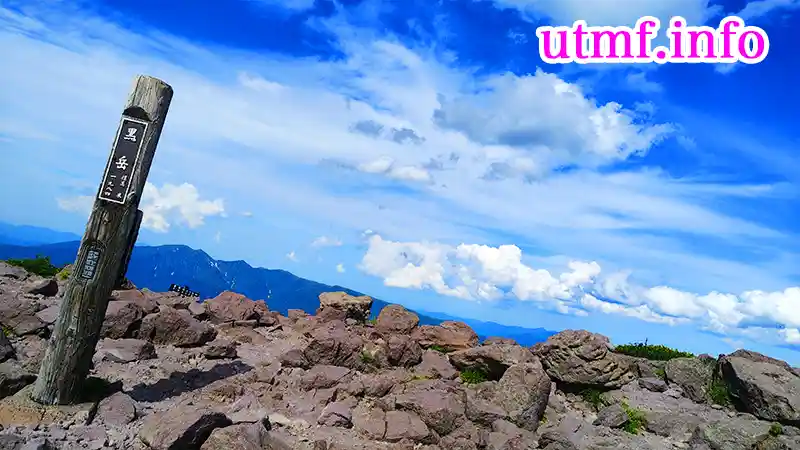 大雪山黒岳の山頂